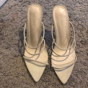 Miss Lola “Kylie” Heel